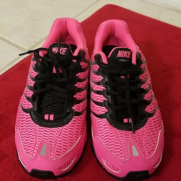 Nike Shoes - Nike max air